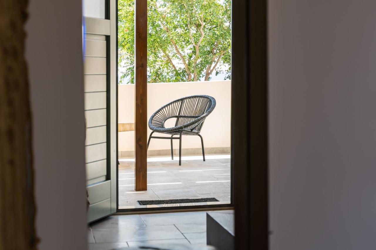 New Villa Katerina - 6 Villas & 6 Private Jacuzzi Emporio  エクステリア 写真