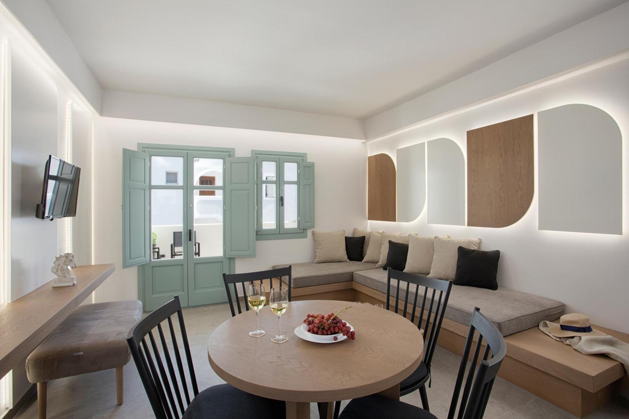 New Villa Katerina - 6 Villas & 6 Private Jacuzzi Emporio  エクステリア 写真